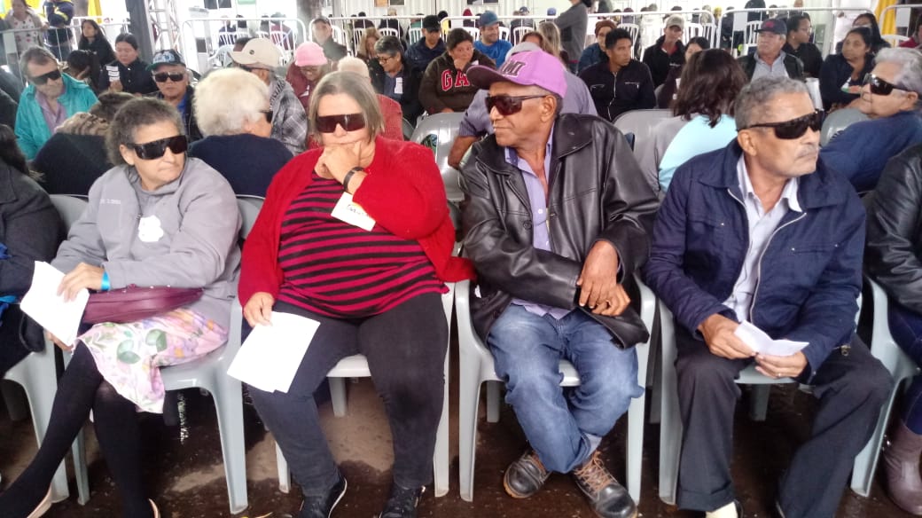 Servidores da Saúde são elogiados e ganham até presentes pelo atendimento carinhoso