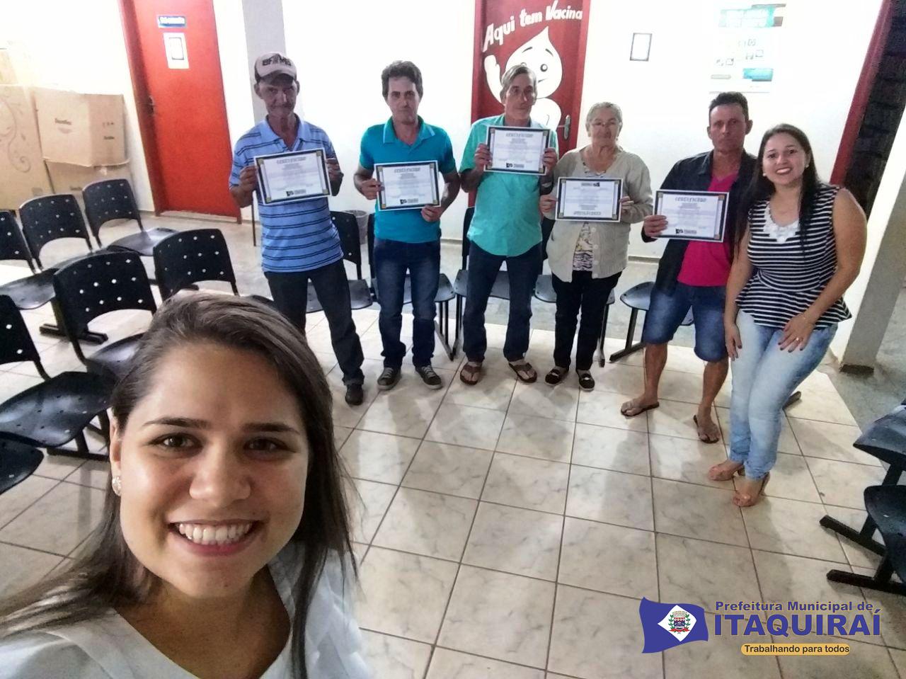 NASF da Prefeitura de Itaquiraí entrega certificados a pessoas que venceram o vício e pararam de fumar