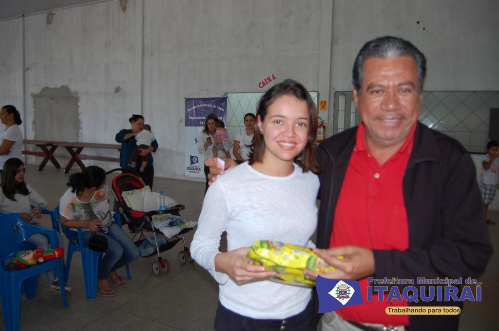 Saúde Municipal realiza ‘Agosto Dourado’ incentivando o aleitamento materno e presenteando mães