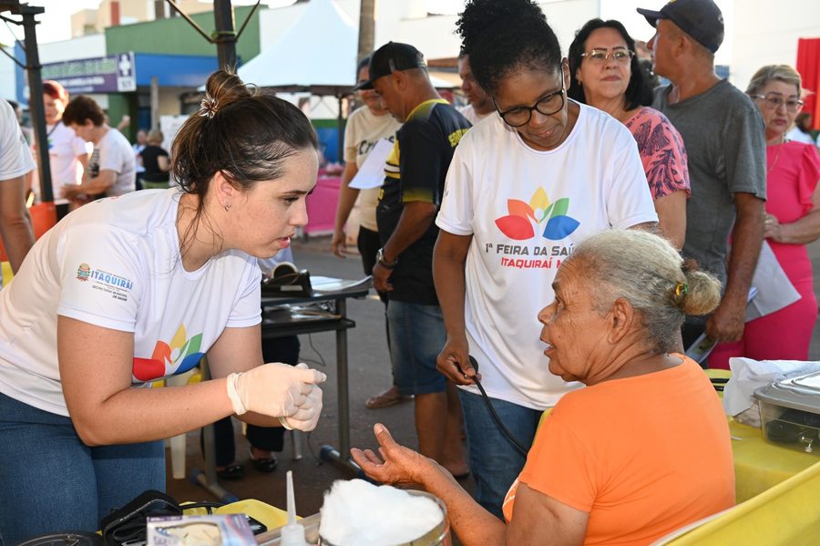 Feira da Saúde leva cuidado a mais de 500 pessoas em Itaquiraí