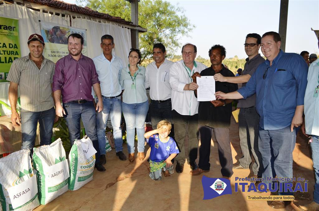 Agraer, Incra e Prefeitura de Itaquiraí entregam CCUs e DAPs a assentados dos P.A.s Itaquiraí e Santo Antônio