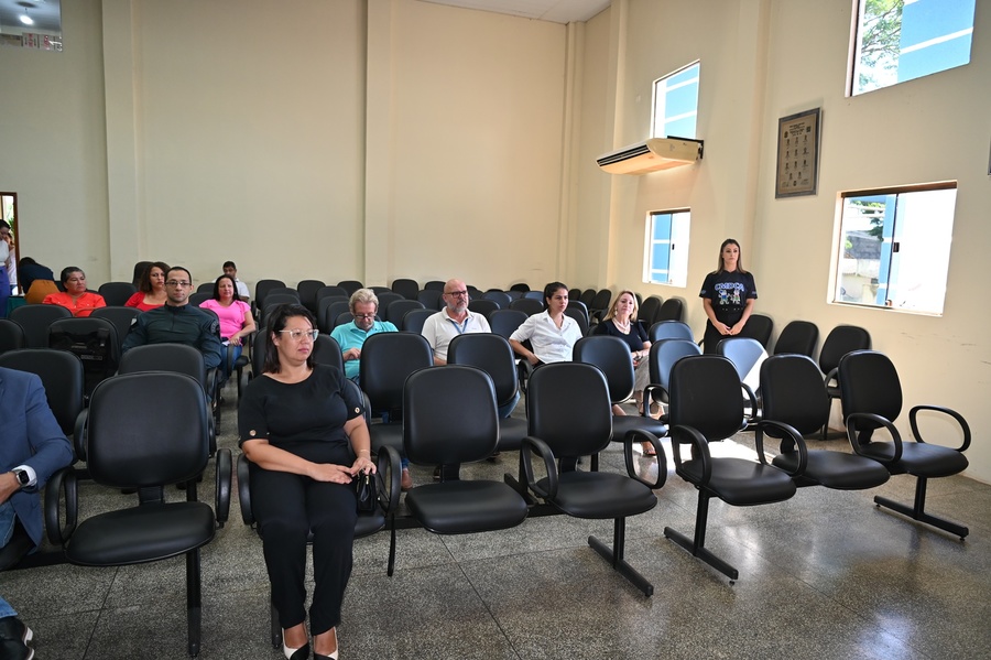 Prefeitura de Itaquiraí empossa novos conselheiros tutelares e diploma suplentes