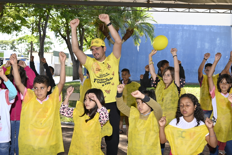 Assistência Social promoveu passeio ciclístico para alertar sobre a prevenção ao suicídio